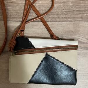 Universal Thread Patch Work Cross Body Purse Wristlet Neutral Colors